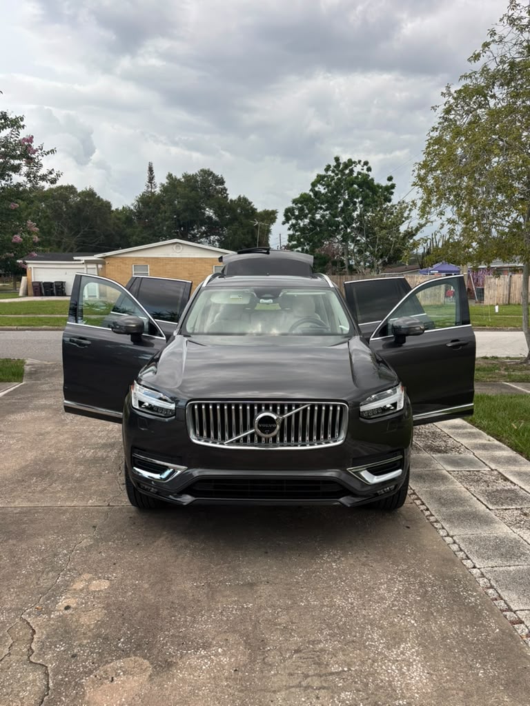 Used 2025 Volvo XC90 B6 Ultra w/ Lounge Package AWD/4WD image 6