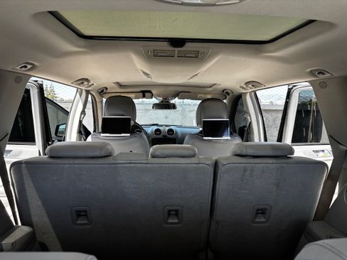 Used 2012 Mercedes-Benz GL 450 4MATIC image 17