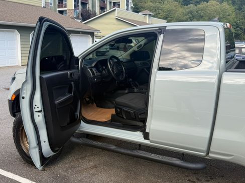 Used 2022 Ford Ranger XL w/ Equipment Group 101A High image 10