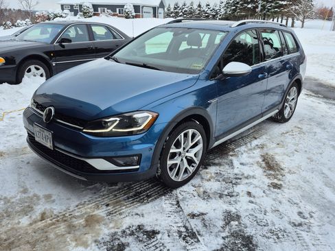 Used 2019 Volkswagen Golf Alltrack SE image 17