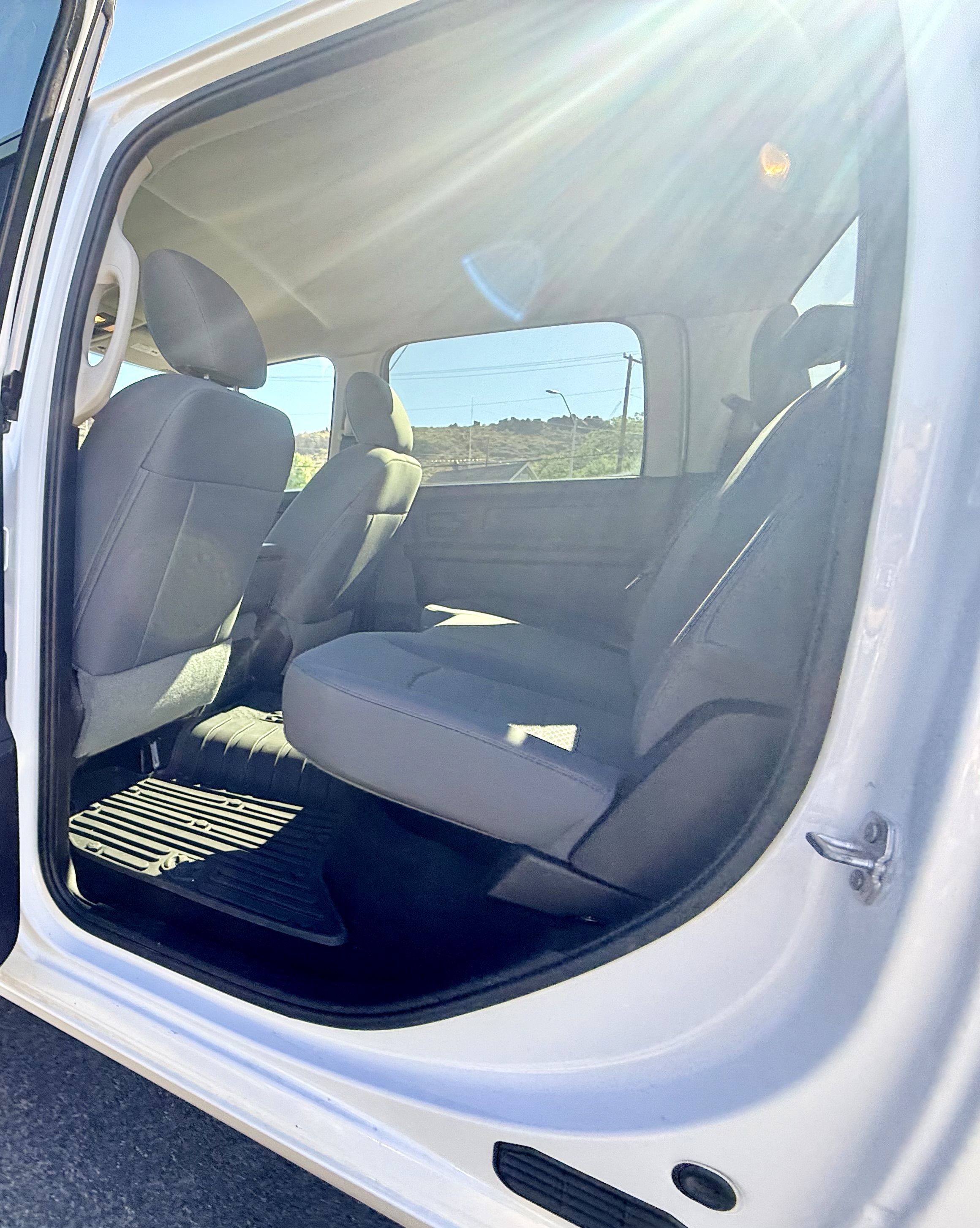 Used 2015 RAM 3500 Tradesman w/ Chrome Appearance Group AWD/4WD image 10