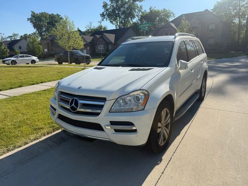 Used 2012 Mercedes-Benz GL 450 4MATIC image 1