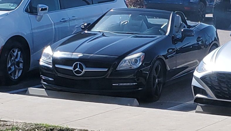 Used 2012 Mercedes-Benz SLK 350 image 2