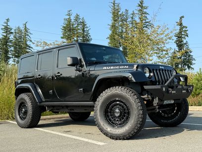 Used 2014 Jeep Wrangler Unlimited Rubicon w/ Connectivity Group