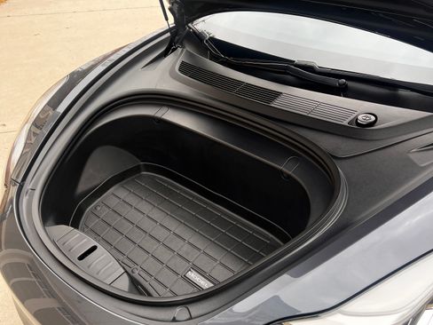 Used 2018 Tesla Model 3 Long Range image 11