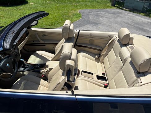 Used 2012 BMW 335i Convertible RWD image 20