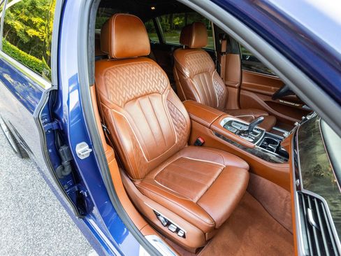 Used 2018 BMW ALPINA B7 xDrive image 18