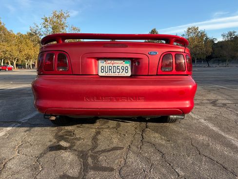 Used 1996 Ford Mustang Convertible RWD image 12