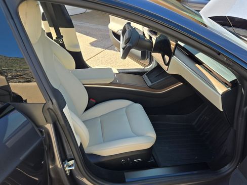 Used 2022 Tesla Model S Standard Range image 15