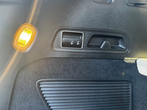 Used 2021 Mercedes-Benz GLS 580 4MATIC image 21