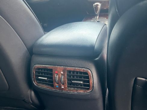 Used 2009 Hyundai Genesis 3.8 w/ Technology Pkg 4 image 9