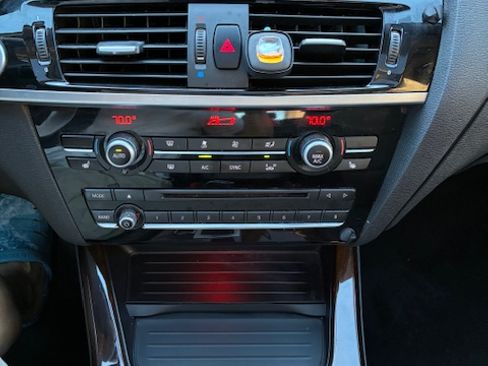 Used 2017 BMW X3 xDrive28i image 17