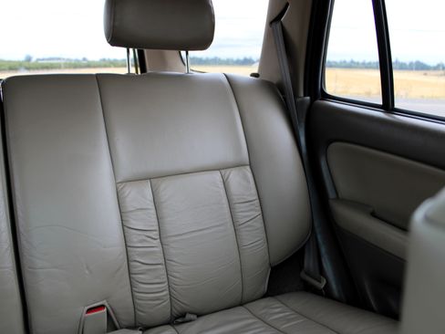 Used 2002 Toyota 4Runner SR5 image 19