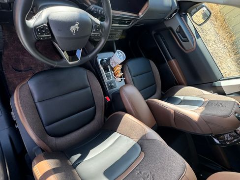 Used 2025 Ford Bronco Sport Outer Banks image 6