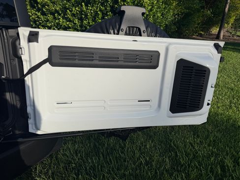 Used 2022 Ford Bronco Wildtrak AWD/4WD image 30