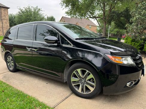 Used 2015 Honda Odyssey Touring Elite image 18