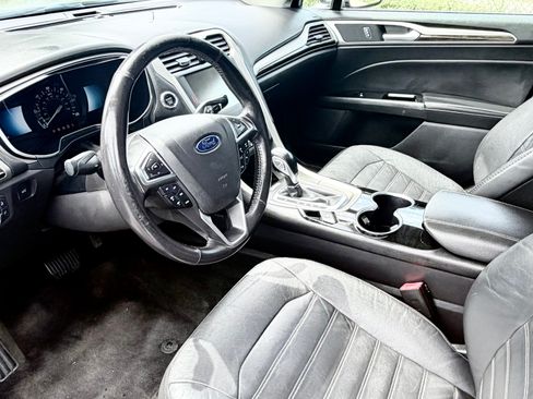 Used 2016 Ford Fusion Energi SE FWD image 9