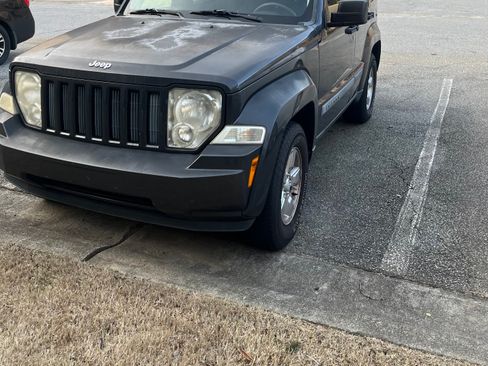 Used 2011 Jeep Liberty Sport w/ Popular Equipment Group image 3