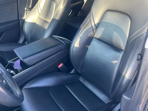 Used 2019 Tesla Model 3 Standard Range Plus image 8