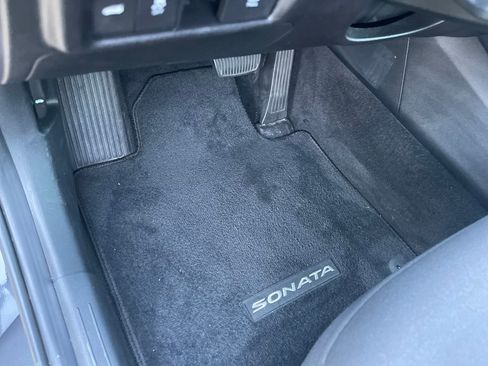 Used 2022 Hyundai Sonata SE image 11