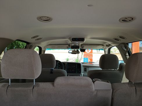 Used 2004 Chevrolet Tahoe LS w/ Safe And Secure Package image 23