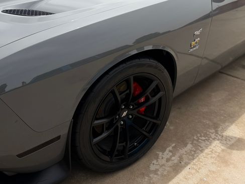 Used 2019 Dodge Challenger R/T Scat Pack w/ 1320 Drag Pack image 12