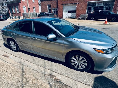Used 2024 Toyota Camry LE image 2