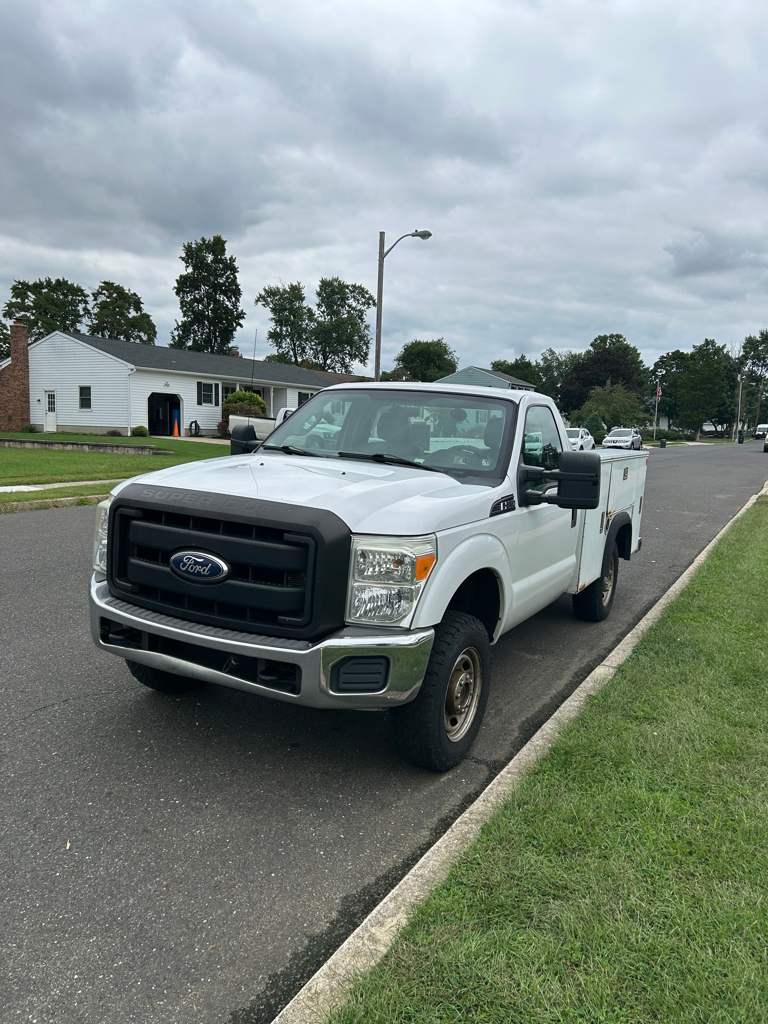 Used 2011 Ford F250 XL w/ XL Value Pkg AWD/4WD image 1