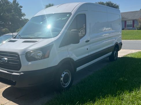 Used 2019 Ford Transit 250 148 Medium Roof w/ Interior Upgrade Package RWD image 12