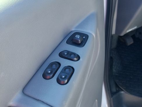 Used 2007 Ford E-350 and Econoline 350 XLT image 14