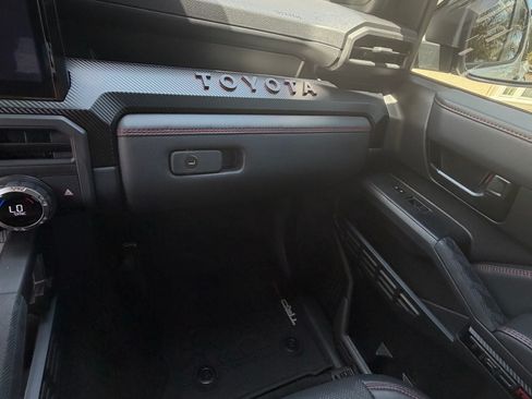 Used 2025 Toyota Tacoma TRD Pro AWD/4WD image 11