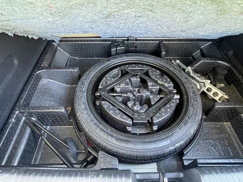 Used 2017 Chevrolet Cruze LT image 26