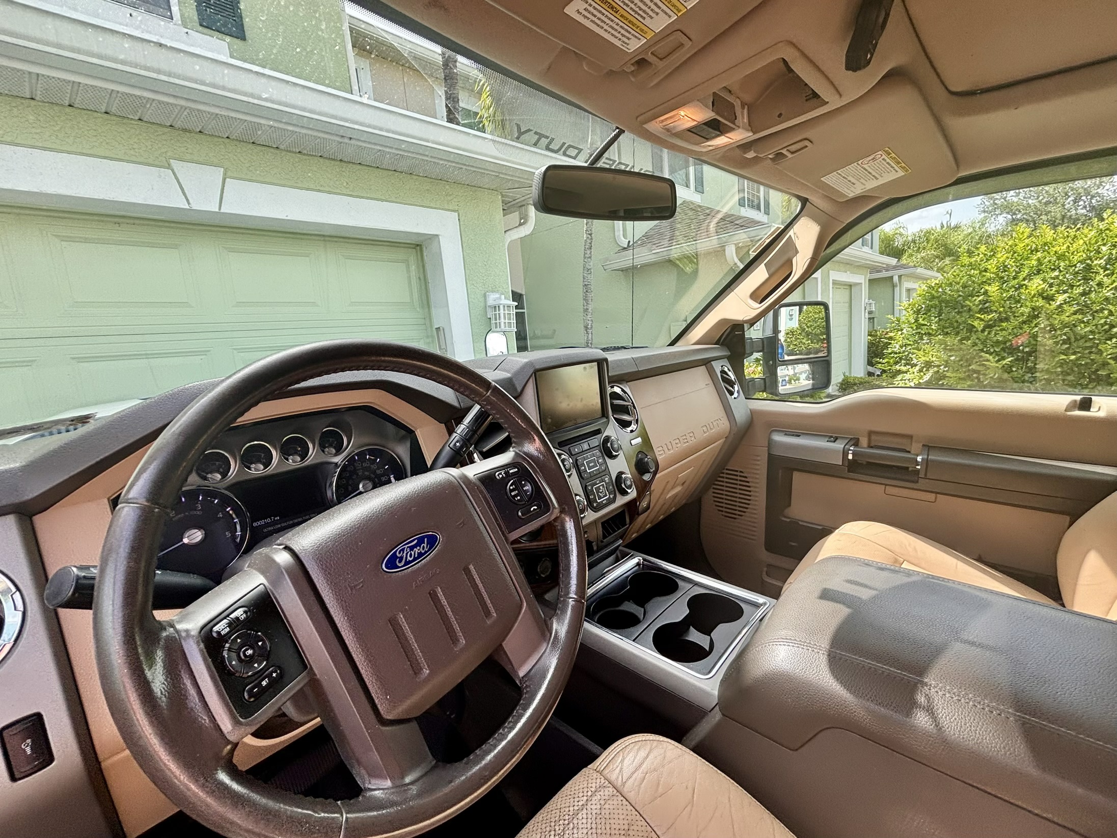 Used 2015 Ford F250 Lariat w/ Lariat Ultimate Package AWD/4WD image 8