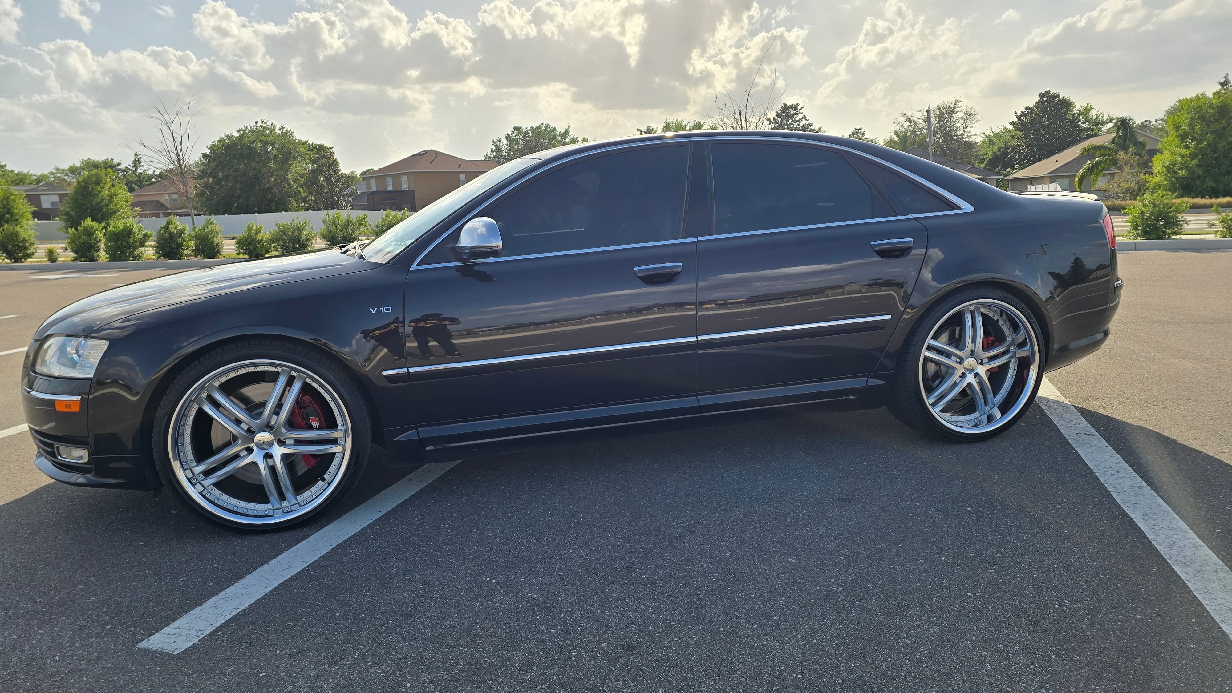 Used 2009 Audi S8 AWD/4WD image 4