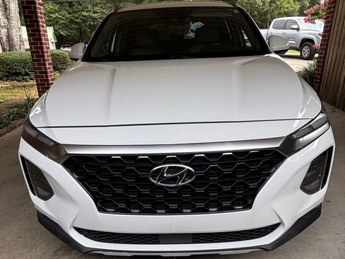 Used 2019 Hyundai Santa Fe FWD image 2
