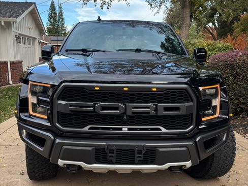 Used 2020 Ford F150 Raptor w/ Equipment Group 802A Luxury image 4