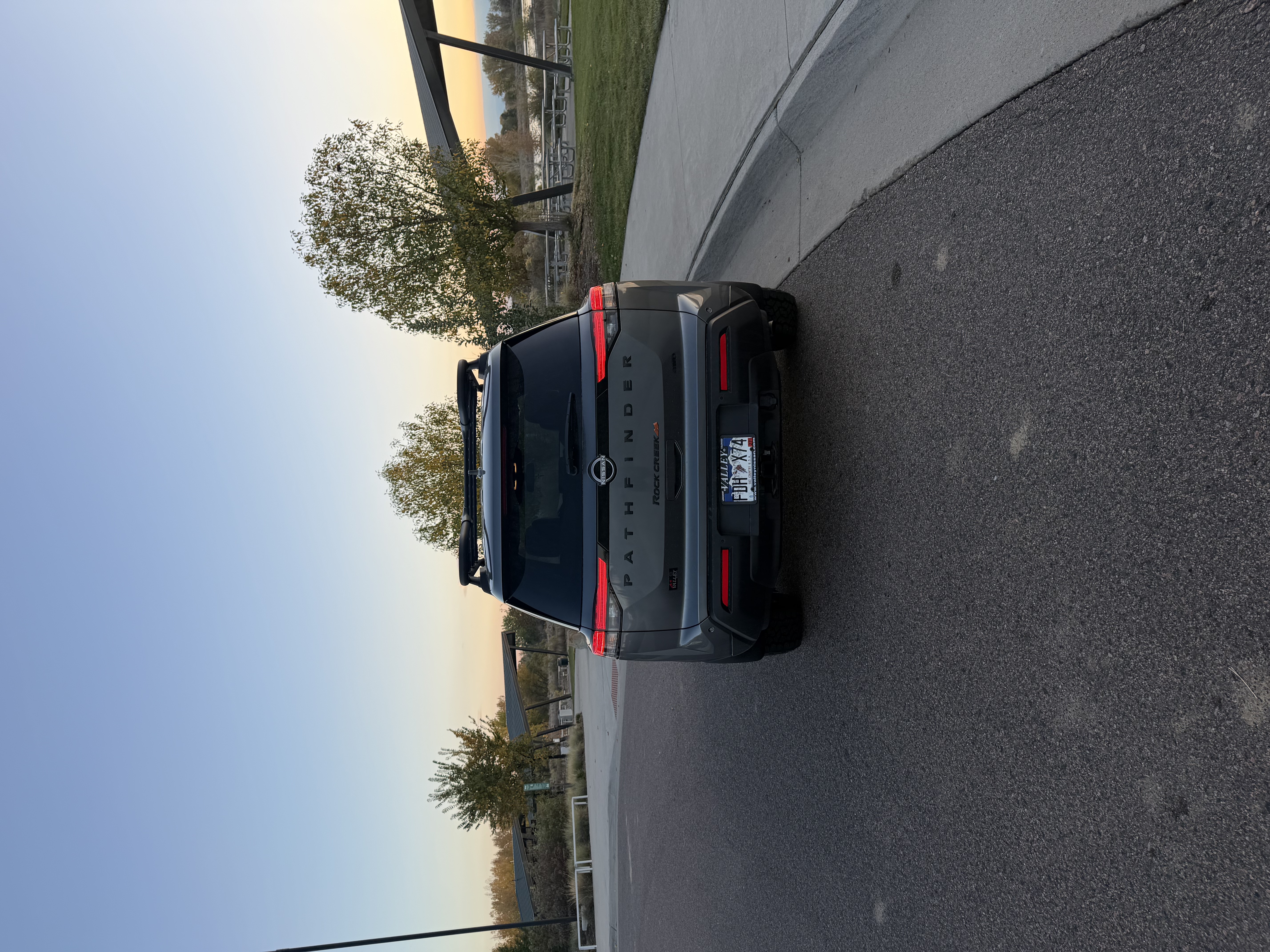 Used 2025 Nissan Pathfinder Rock Creek AWD/4WD image 2