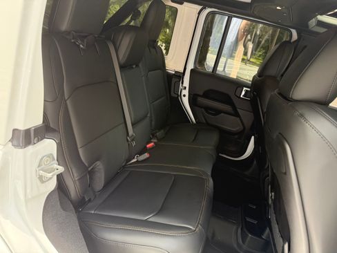 Used 2024 Jeep Wrangler Unlimited Rubicon 392 image 14