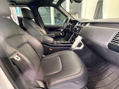 Used 2021 Land Rover Range Rover P525 Westminster Edition image 14