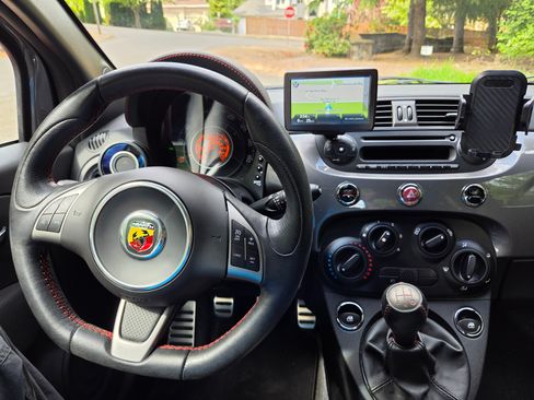 Used 2013 FIAT 500 Abarth FWD image 17