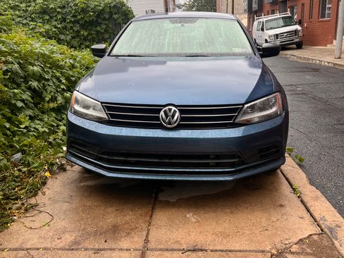 Used 2015 Volkswagen Jetta S FWD image 4