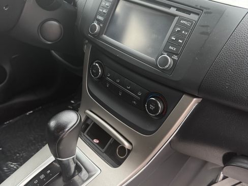 Used 2015 Nissan Sentra SV w/ Navigation Package FWD image 8