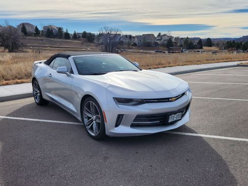 Used 2016 Chevrolet Camaro LT image 9