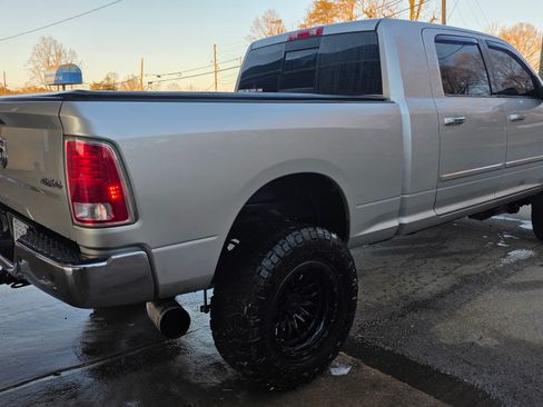 Used 2015 RAM 2500 Laramie image 9