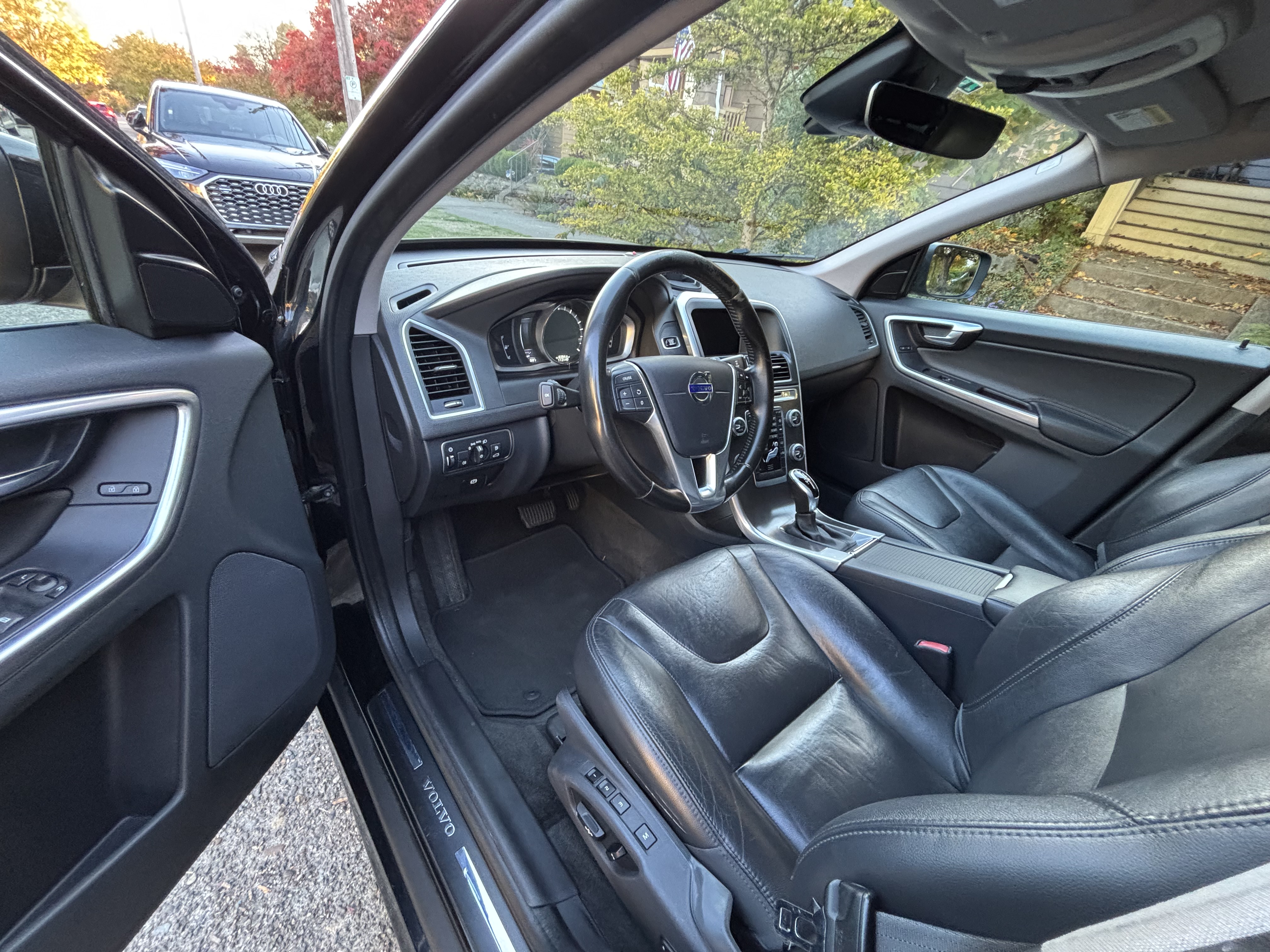 Used 2016 Volvo XC60 T5 Premier AWD/4WD image 9