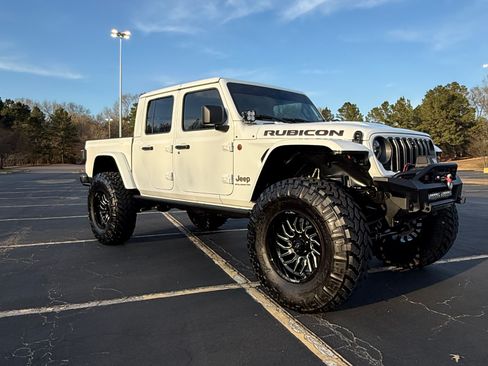 Used 2025 Jeep Gladiator Rubicon image 6