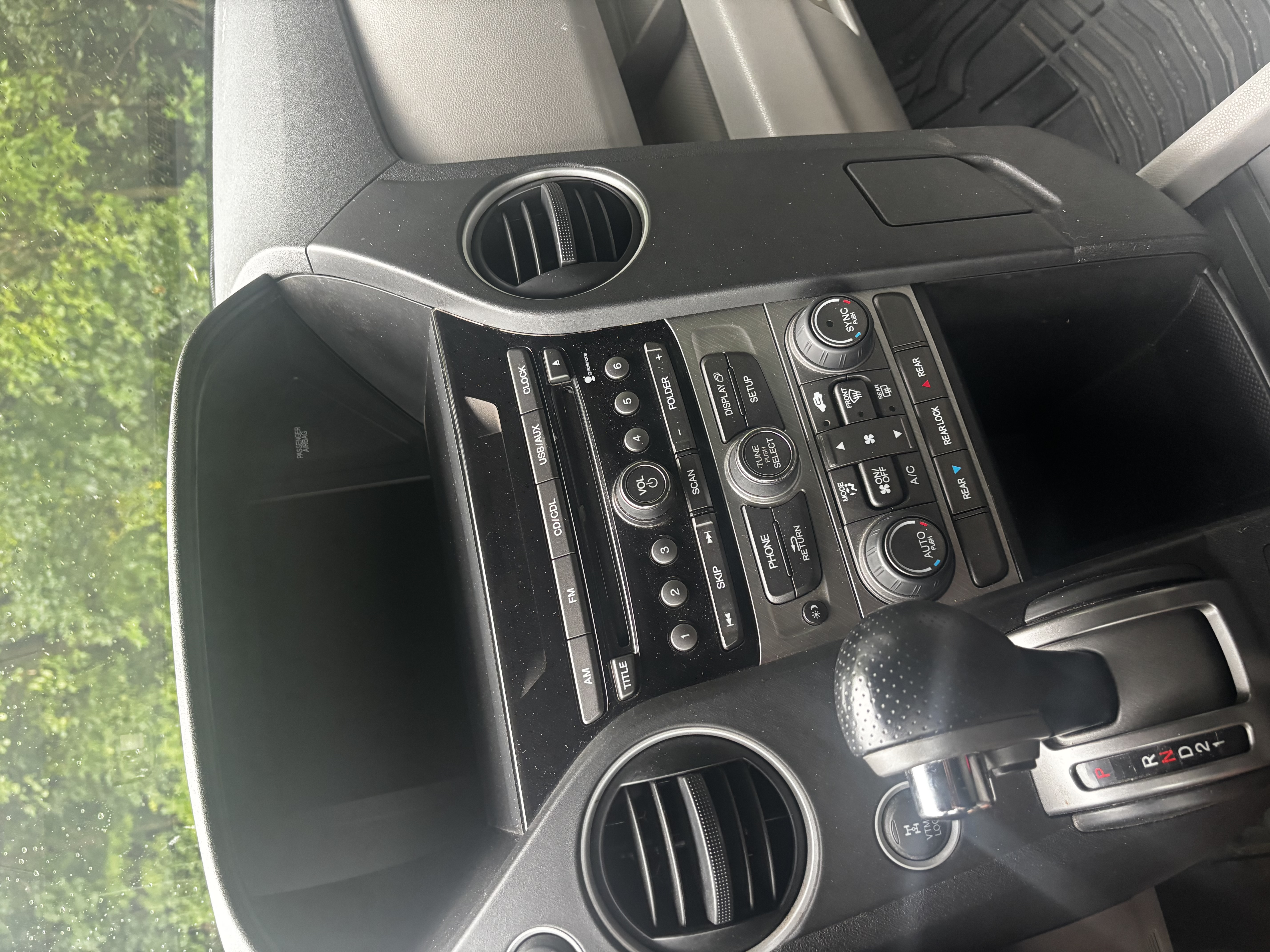 Used 2013 Honda Pilot LX image 9