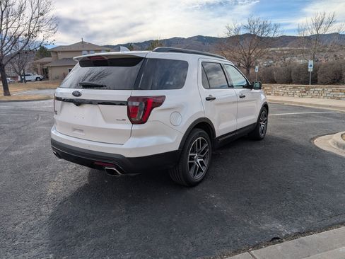 Used 2016 Ford Explorer Sport w/ Equipment Group 401A image 5