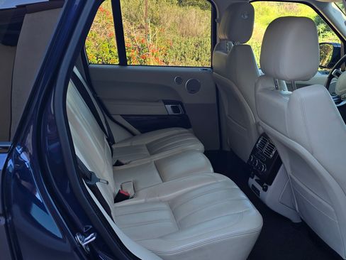 Used 2014 Land Rover Range Rover Supercharged image 11