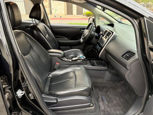 Used 2016 Nissan Leaf SL w/ Premium Package image 15